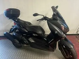 yamaha x-max 400
