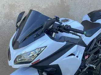 kawasaki ninja 300 abs