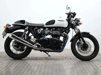 triumph thruxton 900