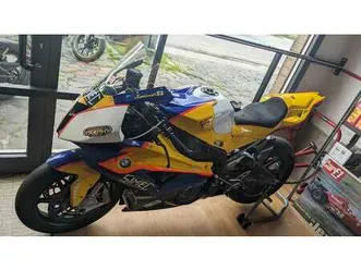 bmw hp4 allestimento pista completo. bianco