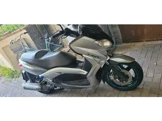 yamaha x-max 250 grigio