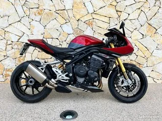triumph speed triple 1200 rr