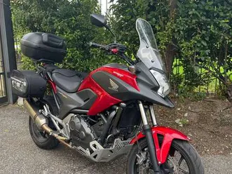 honda nc 750 x abs rosso