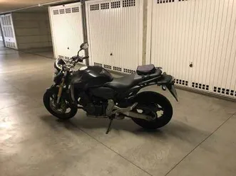 honda hornet nero