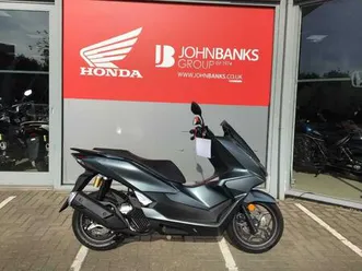 honda pcx125 dx scooter petrol cvt v-belt euro 5 (12 ps)