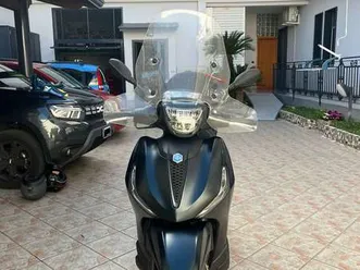 piaggio beverly 300 beverly 300 s, colore blu. blu/azzurro