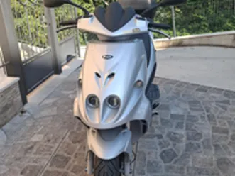 malaguti phantom max 200 cc