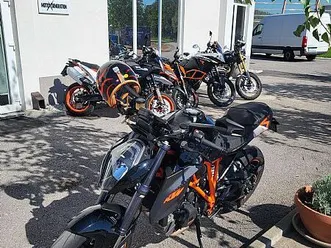 ktm superduke 1290r black