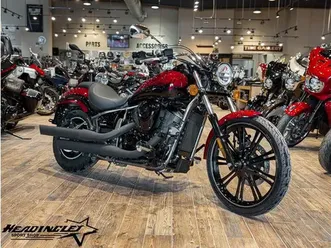 2025 kawasaki vulcan 900 custom // candy fire red/ebony