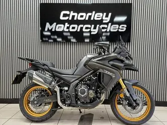 voge ds525x tourer 2025 **add 3 part aluminium luggage for just £499**