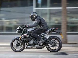 triumph speed triple 1050 rs
