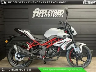 benelli bn 125 cc naked motorcycle learner legal commuter motorbike