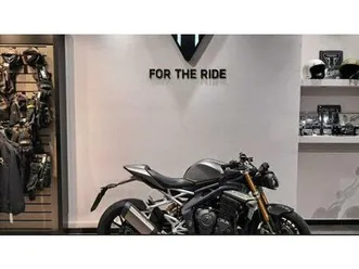 vendo triumph speed triple 1200 rs (2021 - 24) usata a roma (codice 9823973) - moto.it
