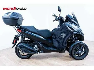 piaggio mp3 300