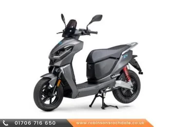 mgb e4 3000w 70kmh road legal electric scooter