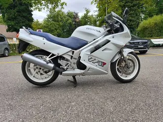 vfr750 rc36 / 1 ab mfk in weiss canton zurich -