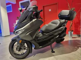 honda forza 125 - top zustand - inkl. smart topcase