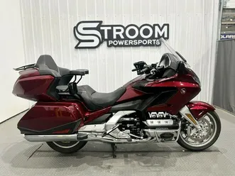 2023 honda gold wing tour automatic dct