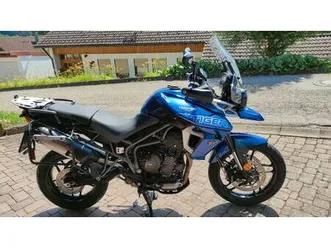 triumph tiger 800 xrx