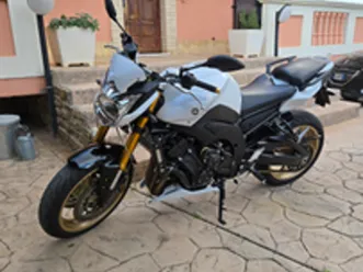 yamaha fz8 akrapovic
