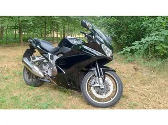 vendo honda vfr 800 f (2014 - 16) usata a galliate (codice 9824531) - moto.it