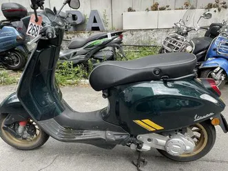 vespa sprint 50 racing sixties gelegenheit mit kratzer