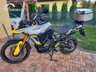 suzuki v-strom 800de, nové pneu, roční servis nyní proveden