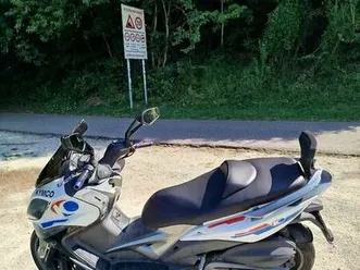 kymco xciting 400i bianco