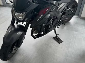 suzuki gsx s750