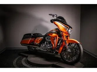 2011 cvo™ street glide® (flhxse)