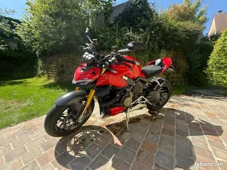 ducati streetfighter v4s