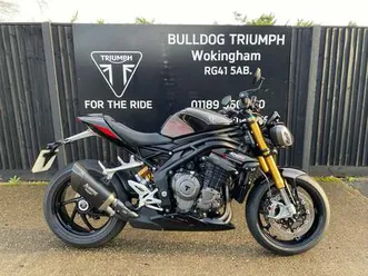 ex demo triumph speed triple 1200 rs for sale in wokingham
