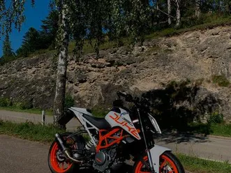 ktm 390 duke