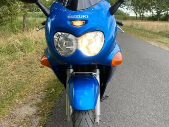 suzuki gsxf