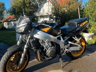 honda cbr 900 rr sc33