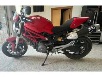 ducati monster 696 rosso