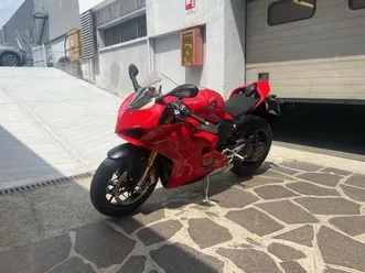 vendo-ducati-panigale-v4-s-1100-2018-19-usata-a-olgiate-olona-codice-9772360-moto