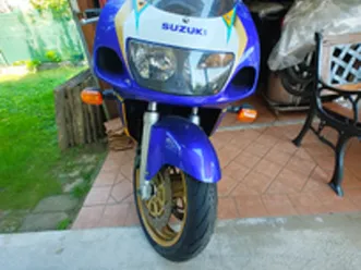 suzuki gsxr 600 srad