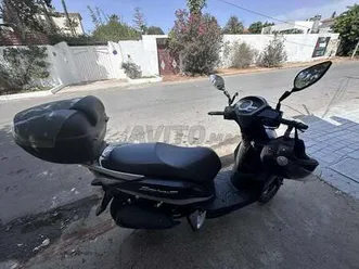 à vendre scooter sym symphony st 50