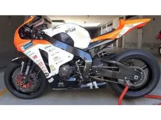 vendo honda cbr 1000 rr fireblade (2008 - 11) usata a valmadrera (codice 9827939) - moto.it