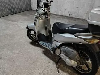 honda sh 150 argento