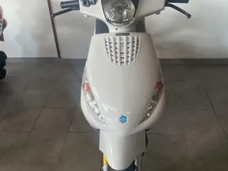 piaggio - zip