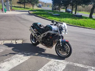 triumph speed triple 900