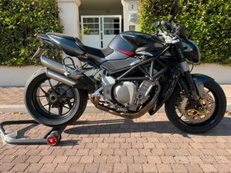 mv agusta brutale 910r