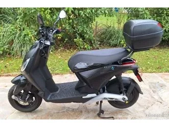 scooter piaggio one plus + electrique sous garantie