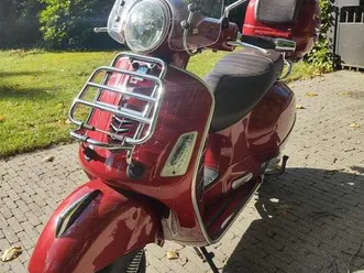 ② vespa gts 125 piaggio