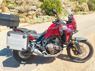 magnifique africa twin de 2017 - crf 1000 - boite automatique dct - selle basse idéal petits gabarits - freins abs