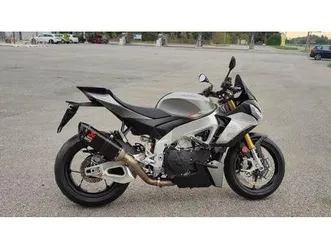 vendo aprilia tuono v4 (2021 - 24) usata a cento (codice 9828647) - moto.it