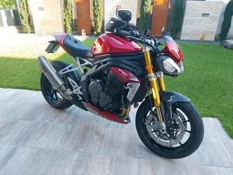 triumph speed triple 1200 rs naked bike
