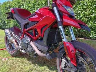 ducati hypermotard 939 rosso